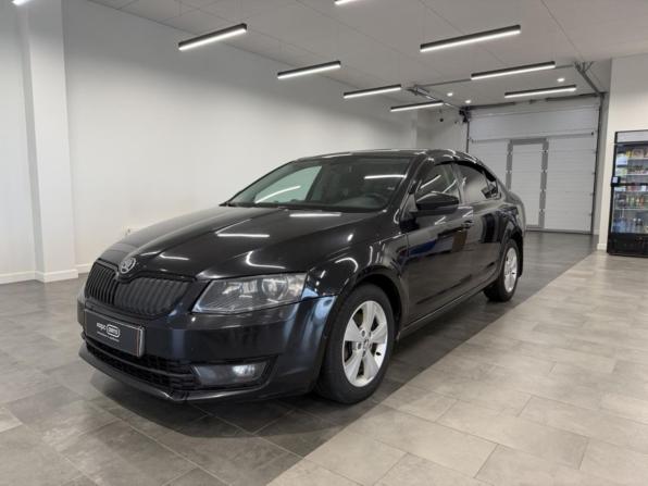 Skoda Octavia III (A7) с пробегом 2017 года, цена 1 450 000 рублей, 232237 км, лифтбек, Автокод Объявления