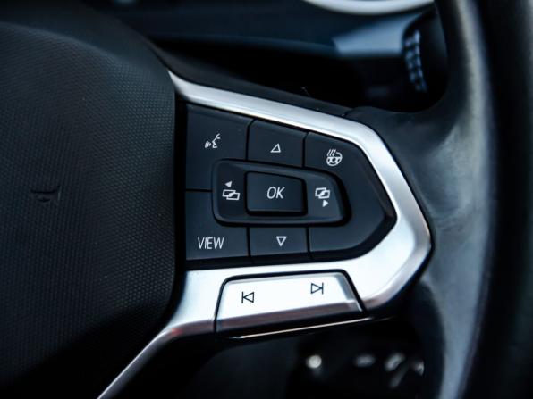 Volkswagen Tiguan II Рестайлинг с пробегом 2021 года, цена 3 450 000 рублей, 50780 км, внедорожник, Автокод Объявления