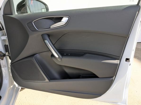Audi A1 I (8X) с пробегом 2012 года, цена 1 230 000 рублей, 47550 км, хэтчбек, Автокод Объявления