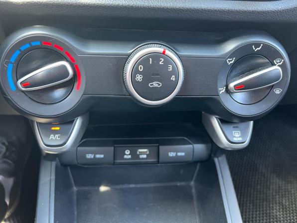Kia Rio IV с пробегом 2019 года, цена 1 394 000 рублей, 114095 км, седан, Автокод Объявления