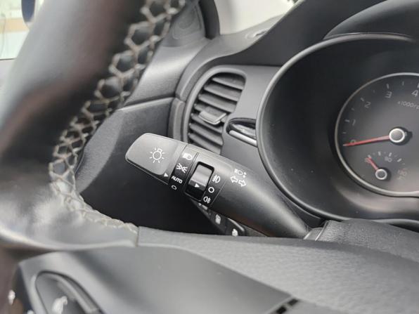 Kia Rio IV с пробегом 2019 года, цена 1 699 800 рублей, 56746 км, хэтчбек, Автокод Объявления
