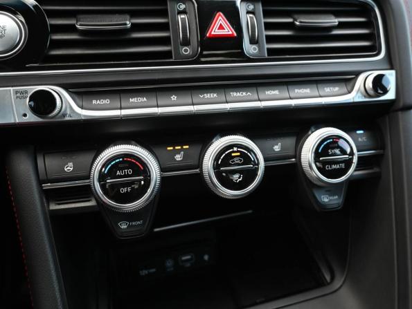 Genesis G70 I с пробегом 2021 года, цена 3 399 000 рублей, 27931 км, седан, Автокод Объявления