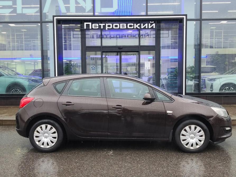 Opel Astra J Рестайлинг Санкт-Петербург  - изображение 5