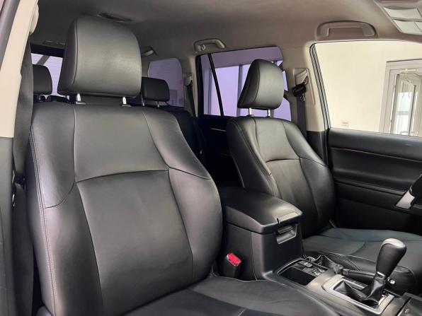 Toyota Land Cruiser Prado 150 Series Рестайлинг 1 с пробегом 2015 года, цена 3 470 000 рублей, 189809 км, внедорожник, Автокод Объявления