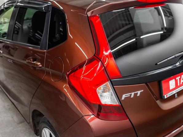 Honda Fit III Рестайлинг с пробегом 2018 года, цена 1 160 000 рублей, 52162 км, хэтчбек, Автокод Объявления