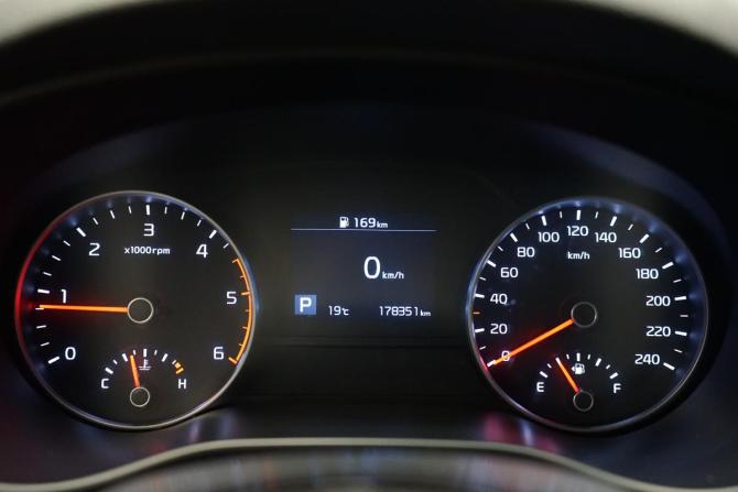 Kia Sportage IV Рестайлинг с пробегом 2018 года, цена 2 550 000 рублей, 178350 км, внедорожник, Автокод Объявления