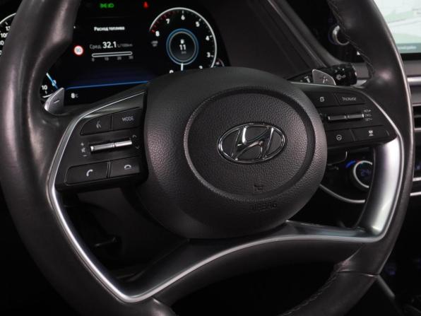Hyundai Sonata VIII (DN8) с пробегом 2022 года, цена 2 999 000 рублей, 71539 км, седан, Автокод Объявления