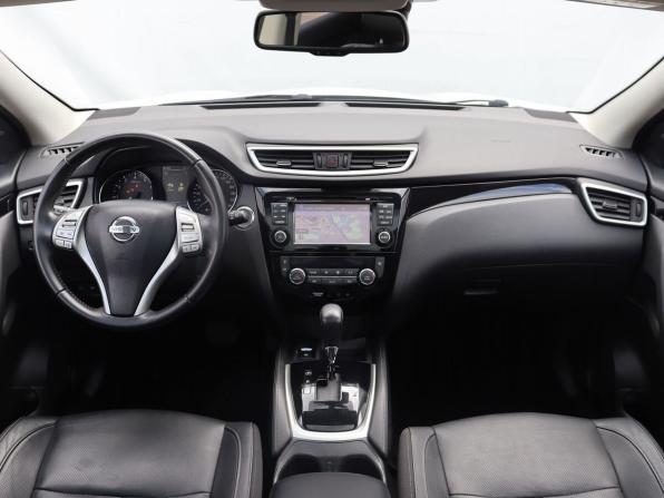 Nissan Qashqai II с пробегом 2017 года, цена 1 625 000 рублей, 80953 км, внедорожник, Автокод Объявления