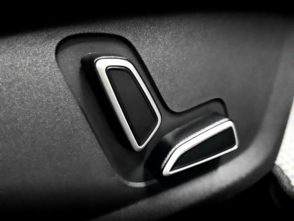Changan UNI-V I с пробегом 2022 года, цена 1 650 000 рублей, 138080 км, лифтбек, Автокод Объявления
