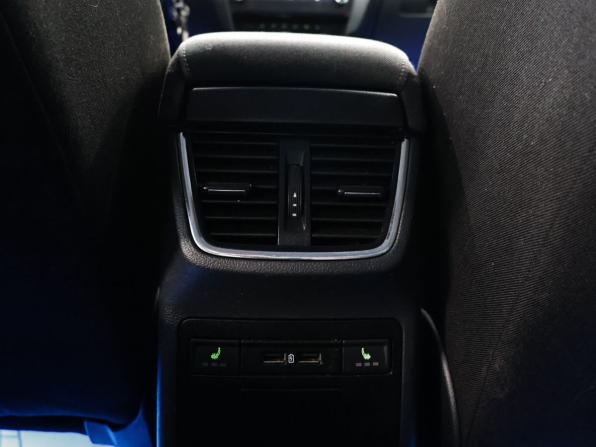 Skoda Octavia III (A7) Рестайлинг с пробегом 2018 года, цена 1 420 000 рублей, 186134 км, лифтбек, Автокод Объявления