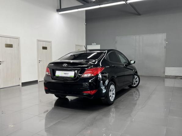 Hyundai Solaris I Рестайлинг с пробегом 2015 года, цена 975 000 рублей, 157578 км, седан, Автокод Объявления