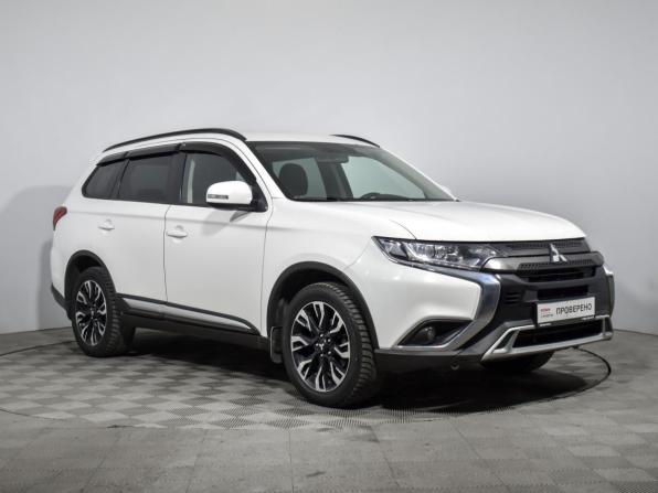 Mitsubishi Outlander III Рестайлинг 3 с пробегом 2021 года, цена 1 989 000 рублей, 195852 км, внедорожник, Автокод Объявления