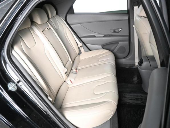 Hyundai Elantra VII (CN7) с пробегом 2021 года, цена 1 999 000 рублей, 92521 км, седан, Автокод Объявления