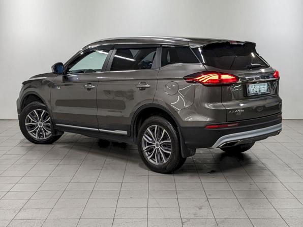 Geely Atlas Pro с пробегом 2023 года, цена 1 890 000 рублей, 53731 км, внедорожник, Автокод Объявления