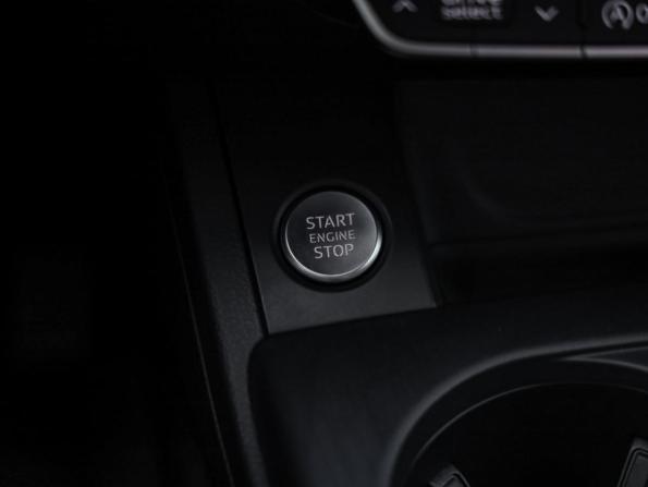 Audi A4 V (B9) с пробегом 2018 года, цена 2 449 000 рублей, 77439 км, седан, Автокод Объявления