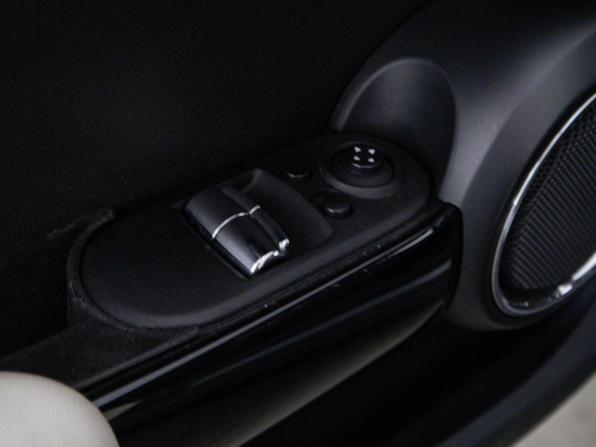 Mini Hatch III (F55/F56) с пробегом 2015 года, цена 1 749 999 рублей, 158997 км, хэтчбек, Автокод Объявления