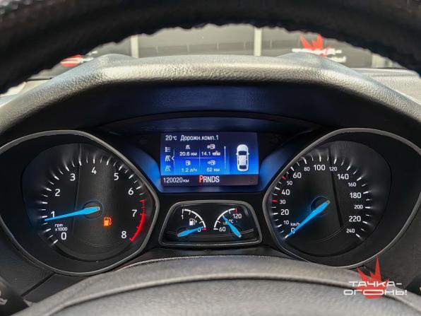 Ford Focus III Рестайлинг с пробегом 2016 года, цена 948 000 рублей, 120000 км, хэтчбек, Автокод Объявления