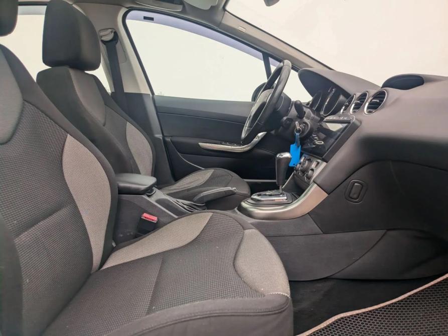 Peugeot 308 I Москва  - изображение 10