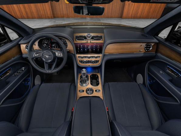 Bentley Bentayga I Рестайлинг с пробегом 2023 года, цена 26 950 000 рублей, 24112 км, внедорожник, Автокод Объявления