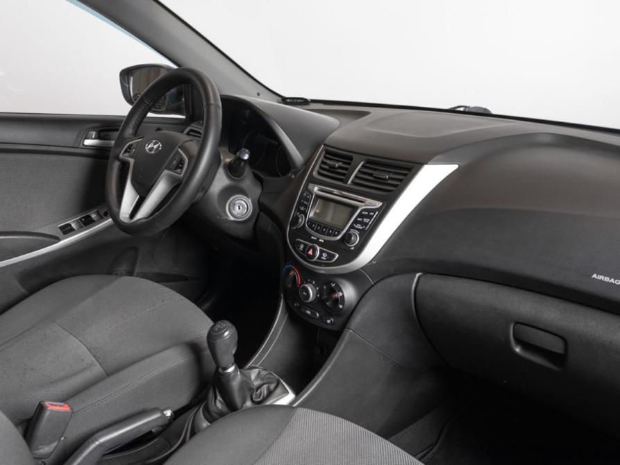 Hyundai Solaris I Казань  - изображение 7