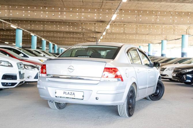 Opel Astra H Рестайлинг с пробегом 2008 года, цена 579 000 рублей, 149766 км, седан, Автокод Объявления