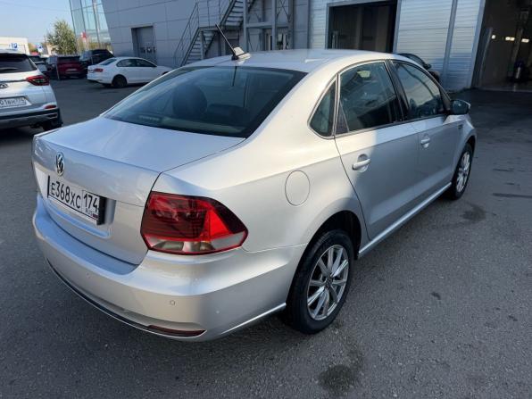 Volkswagen Polo V Рестайлинг с пробегом 2018 года, цена 1 299 000 рублей, 61820 км, седан, Автокод Объявления