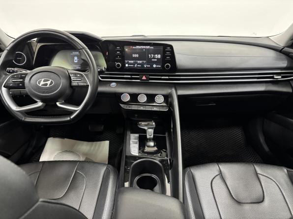 Hyundai Elantra VII (CN7) Рестайлинг с пробегом 2023 года, цена 2 090 000 рублей, 46159 км, седан, Автокод Объявления