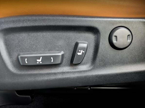 Lexus RX IV Рестайлинг с пробегом 2020 года, цена 5 750 000 рублей, 27441 км, внедорожник, Автокод Объявления