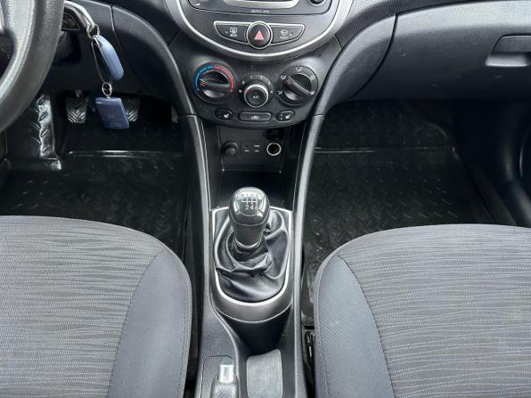 Hyundai Solaris I Рестайлинг с пробегом 2015 года, цена 870 000 рублей, 135038 км, седан, Автокод Объявления