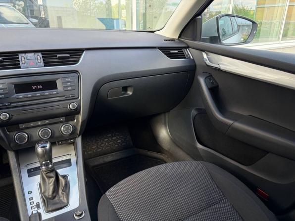 Skoda Octavia III (A7) с пробегом 2013 года, цена 950 000 рублей, 145900 км, лифтбек, Автокод Объявления
