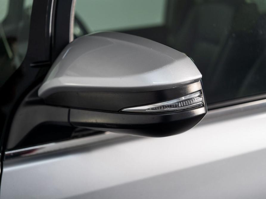 Toyota Esquire I Рестайлинг Иркутск  - изображение 21