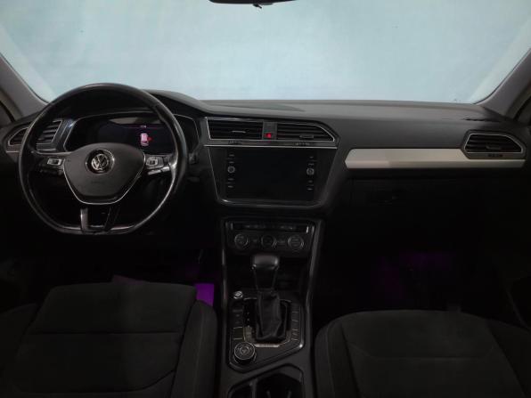 Volkswagen Tiguan II с пробегом 2018 года, цена 3 300 000 рублей, 77405 км, внедорожник, Автокод Объявления