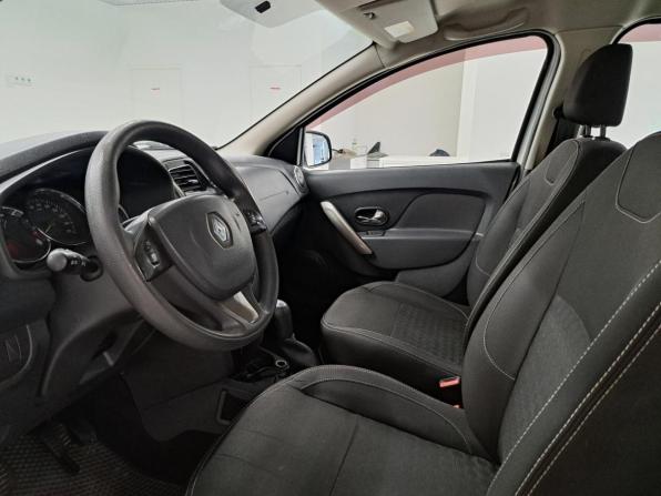 Renault Logan II с пробегом 2014 года, цена 660 000 рублей, 64007 км, седан, Автокод Объявления