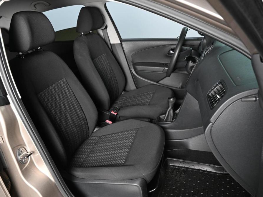 Volkswagen Polo V Рестайлинг Ростов-на-Дону  - изображение 8