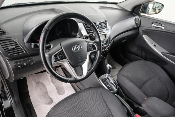 Hyundai Solaris I с пробегом 2011 года, цена 799 000 рублей, 202000 км, седан, Автокод Объявления