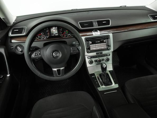 Volkswagen Passat B7 с пробегом 2012 года, цена 1 269 000 рублей, 157843 км, седан, Автокод Объявления