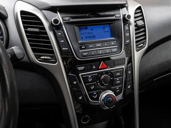 Hyundai i30 II с пробегом 2013 года, цена 870 000 рублей, 219395 км, хэтчбек, Автокод Объявления