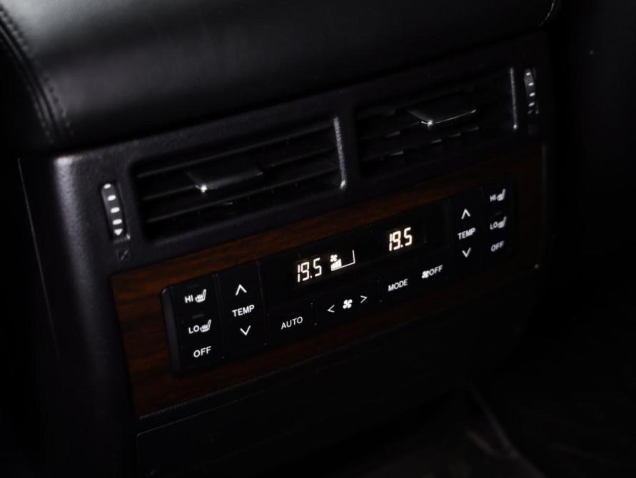 Toyota Land Cruiser 200 Series Рестайлинг 2 Санкт-Петербург  - изображение 21