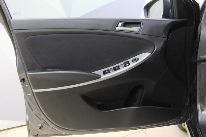 Hyundai Solaris I Рестайлинг с пробегом 2016 года, цена 1 075 000 рублей, 123924 км, седан, Автокод Объявления