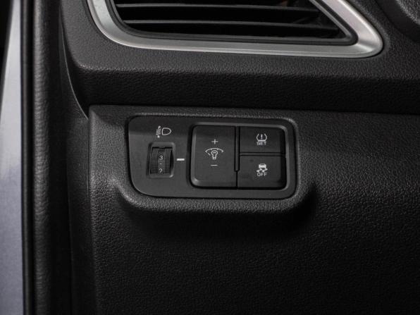 Hyundai Solaris II с пробегом 2017 года, цена 1 350 000 рублей, 124877 км, седан, Автокод Объявления