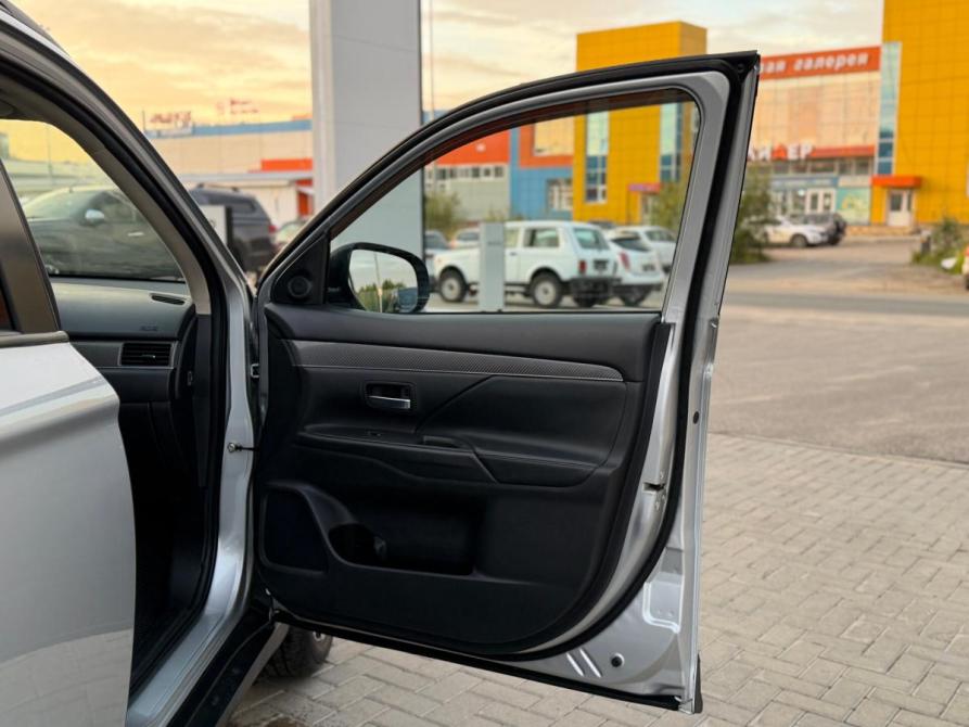 Mitsubishi Outlander III Рестайлинг 3 Сыктывкар  - изображение 9