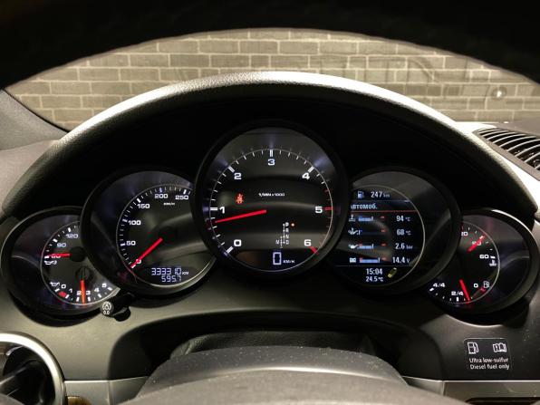 Porsche Cayenne II (958) с пробегом 2012 года, цена 2 200 000 рублей, 333309 км, внедорожник, Автокод Объявления
