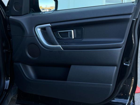 Land Rover Discovery Sport I с пробегом 2017 года, цена 2 370 000 рублей, 136523 км, внедорожник, Автокод Объявления