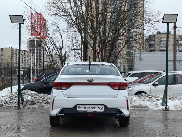 Kia Rio IV Рестайлинг с пробегом 2021 года, цена 1 229 000 рублей, 92686 км, седан, Автокод Объявления