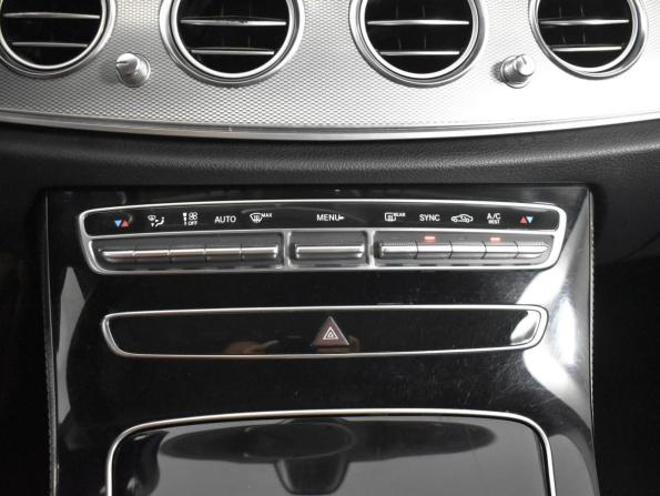 Mercedes-Benz E-Класс V (W213 S213 C238) с пробегом 2019 года, цена 2 772 900 рублей, 130025 км, седан, Автокод Объявления