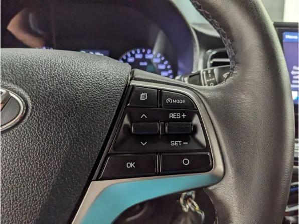 Hyundai Solaris II Рестайлинг с пробегом 2021 года, цена 1 635 000 рублей, 50493 км, седан, Автокод Объявления