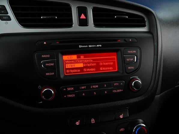 Kia Ceed II с пробегом 2015 года, цена 1 249 444 рубля, 130821 км, хэтчбек, Автокод Объявления