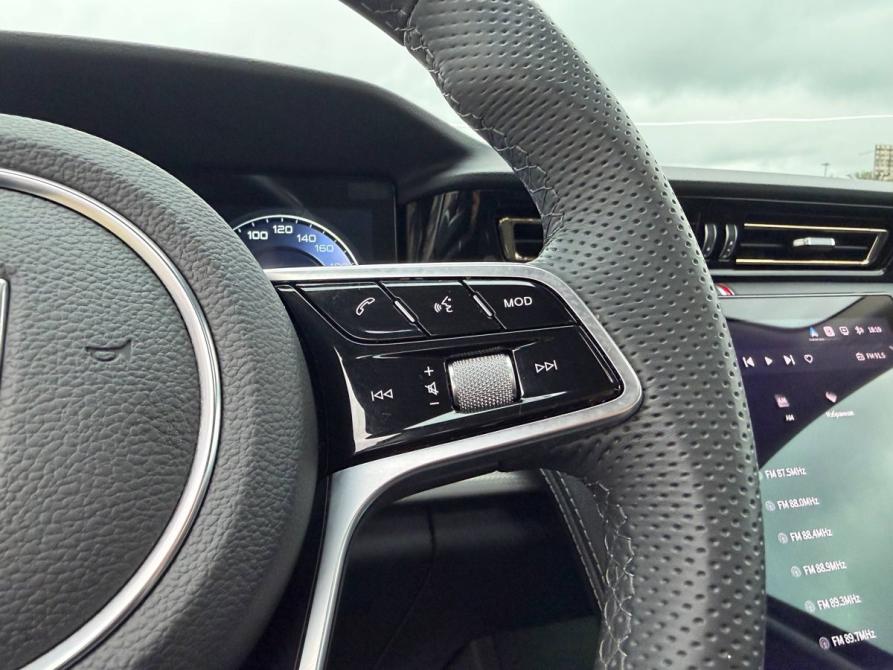 Hongqi H5 II Санкт-Петербург  - изображение 20