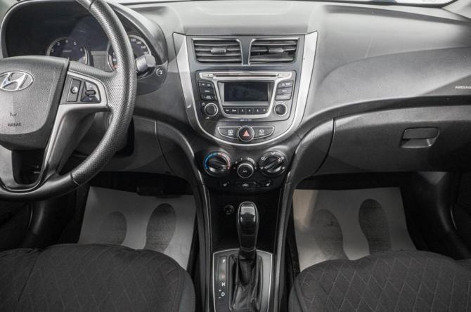 Hyundai Solaris I Рестайлинг с пробегом 2015 года, цена 949 000 рублей, 171000 км, седан, Автокод Объявления