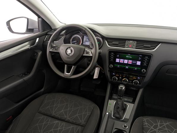 Skoda Octavia III (A7) Рестайлинг с пробегом 2019 года, цена 1 950 000 рублей, 92699 км, лифтбек, Автокод Объявления